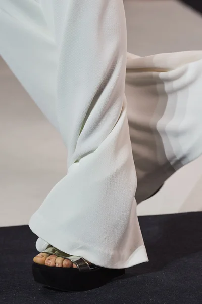 Look 23